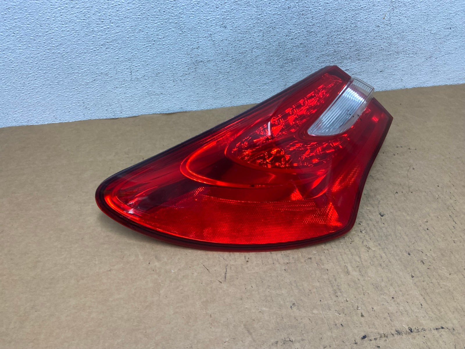 2011 - 2014 Chrysler 200 Sedan Left Driver LH Led Tail Light AD4723 LK2