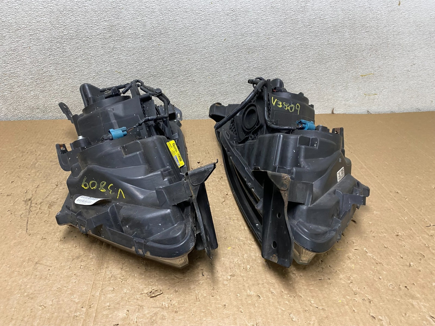 2011 2012 2013 Honda Odyssey Left+Right Side Headlights Halogen V3809 DW15