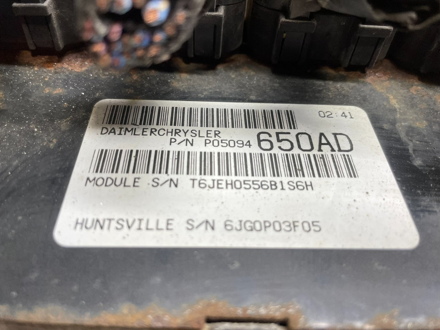 2006 Chrysler Town Country Caravan Engine Control Unit ECU Module p7585 DG2