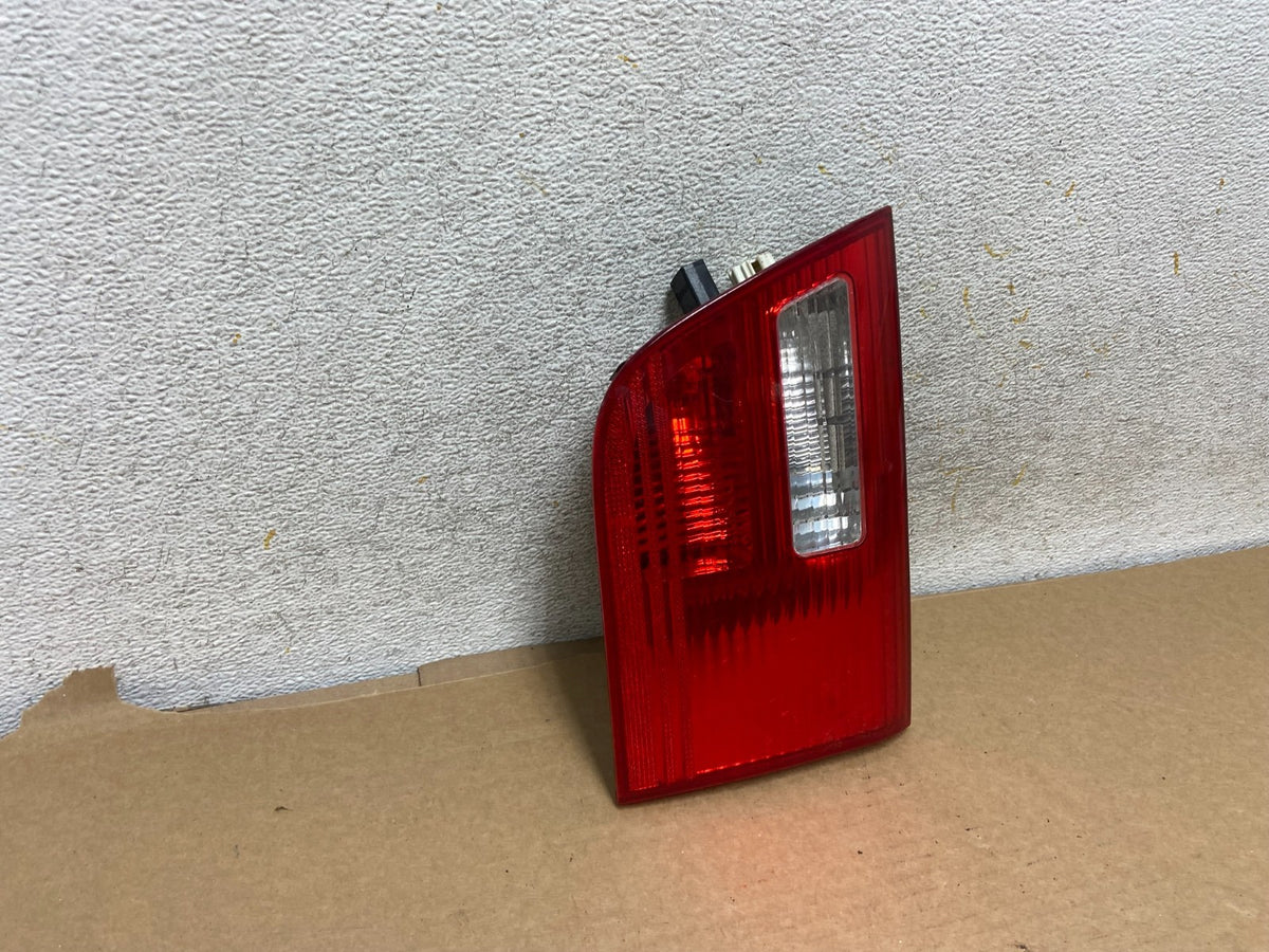 2004 2005 2006 BMW E53 X5 Right Passenger Rh Side Tail Light AH7744 DG1