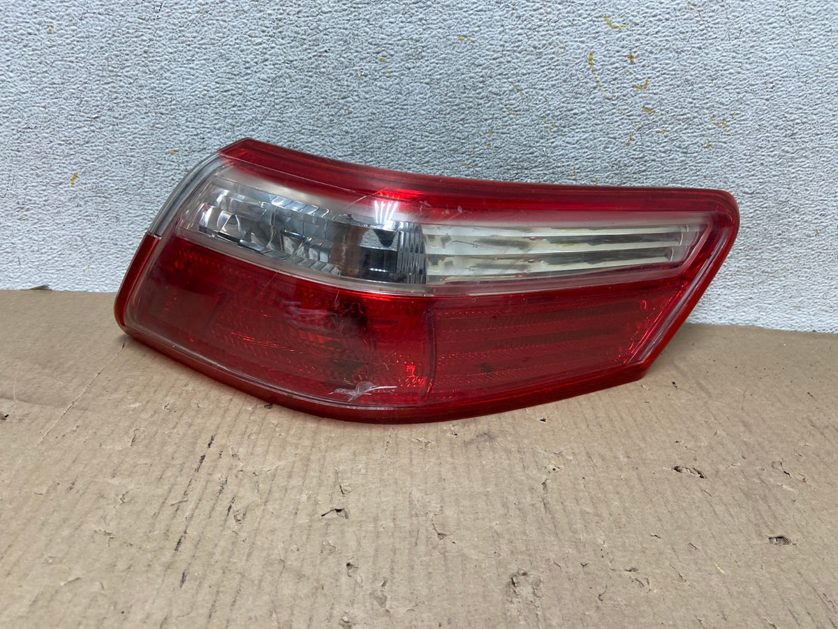 2007 2008 2009 Toyota Camry Right Passenger Side Tail Light AH5844 LK0
