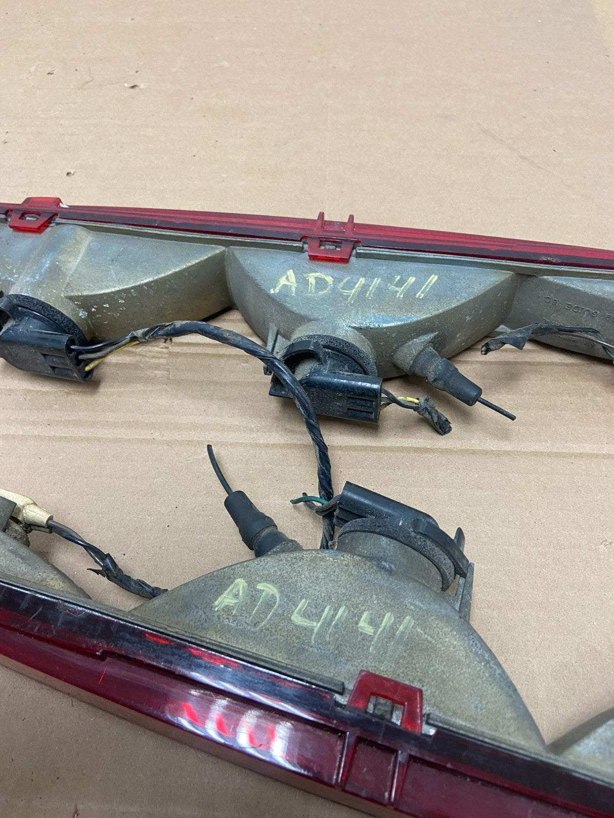 1991 to 1993 Cadillac Deville Left+Right Side Tail lights ad4141 DG7