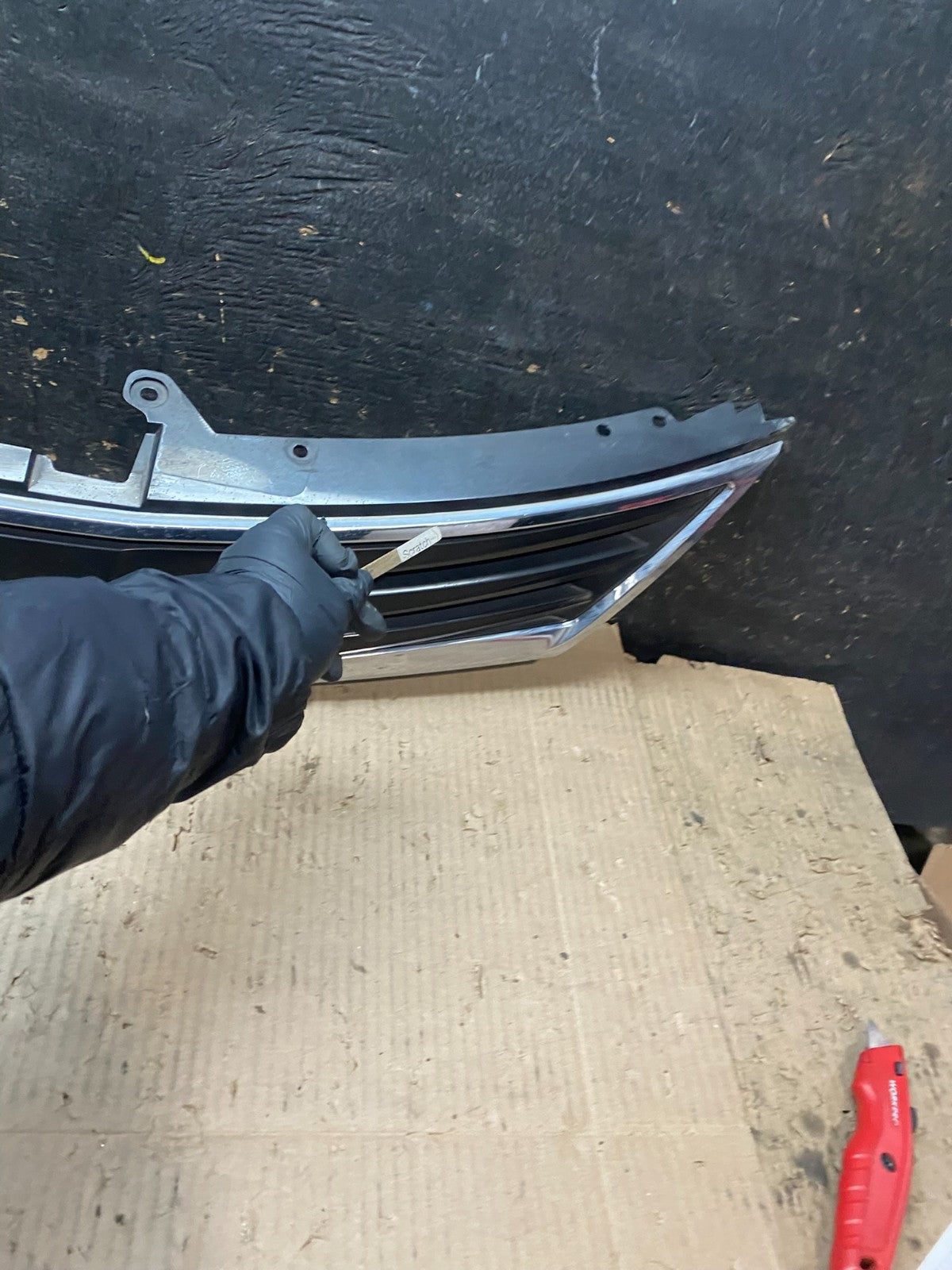 2010 to 2012 Nissan Versa Hatchback Front Upper Grill Grille Oem  X9379 DG3