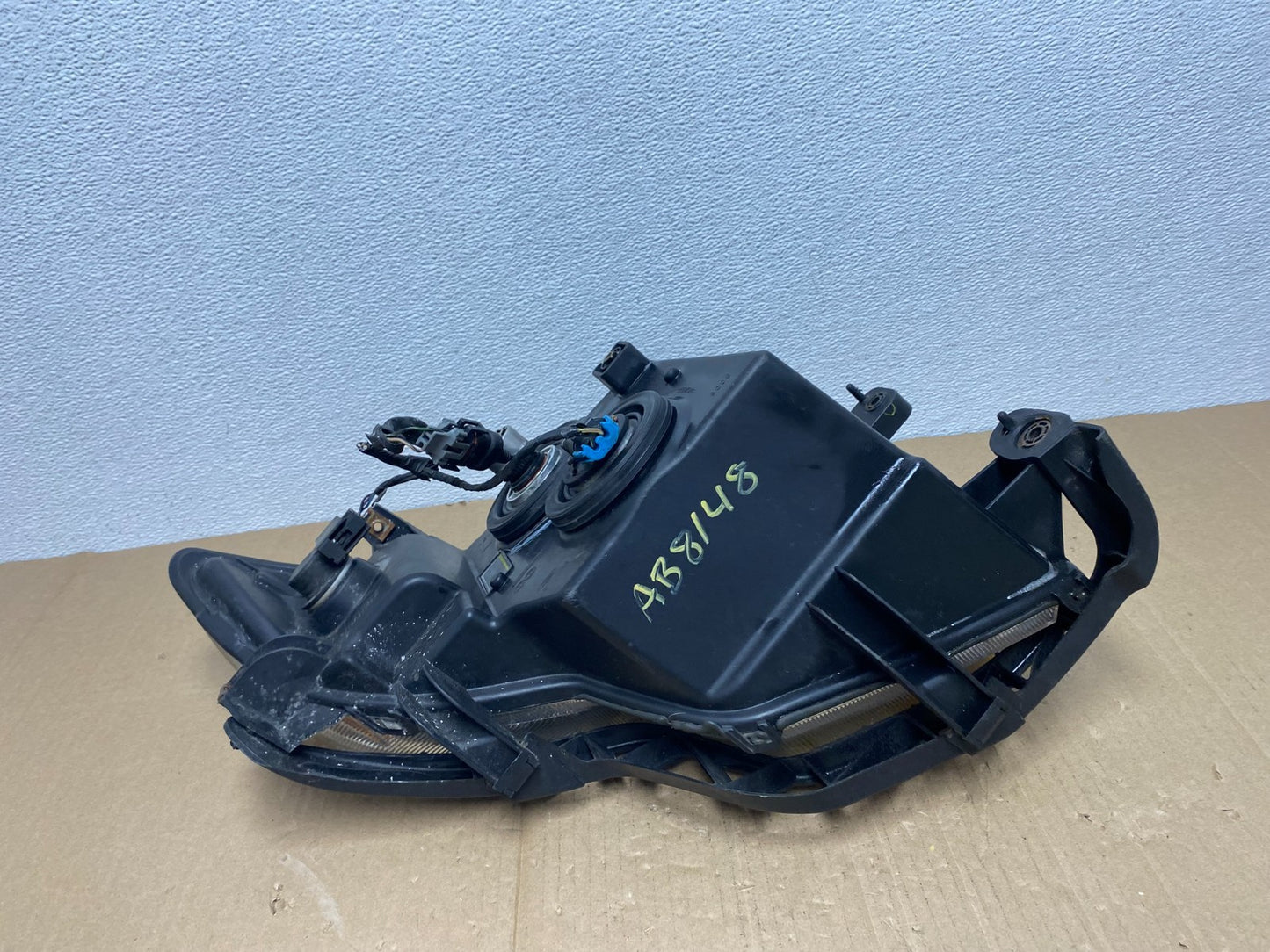 2007 2008 2009 2010 Ford Edge Headlight Left Driver Halogen AD2422 DW8