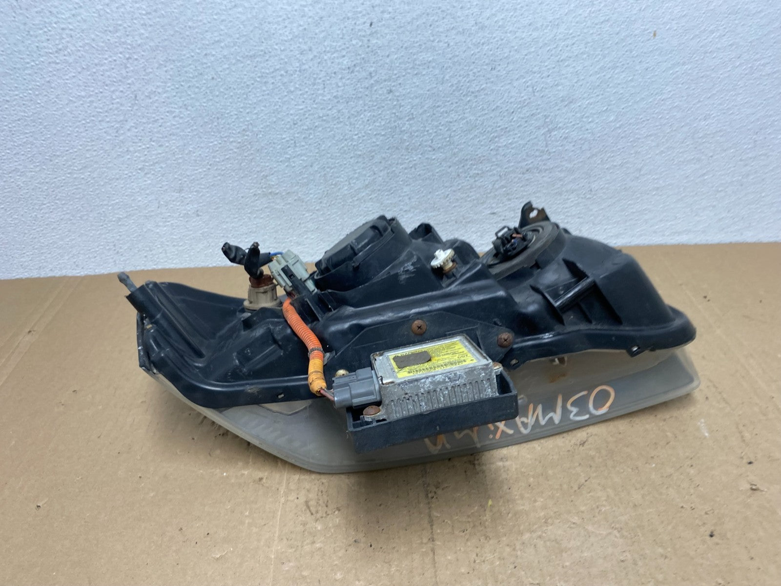 2002-2003 Nissan Maxima Left Driver LH Headlight Xenon HID AC5873 DW9