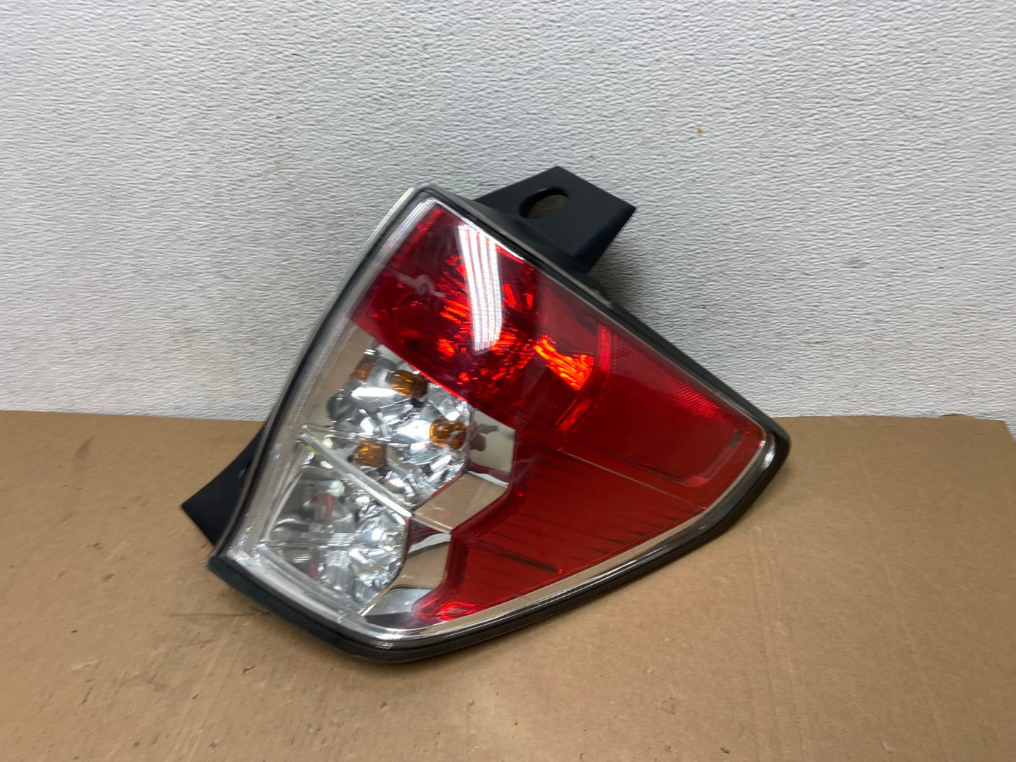 2009-2013 Subaru Forester Right Passenger Rh Side Tail Light AD7922 LK1
