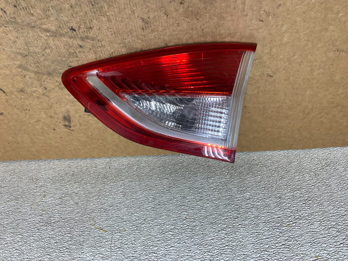 2013 to 2016 Ford Escape Right Passenger RH Side Inner Tail Light OEM S7169 DW0