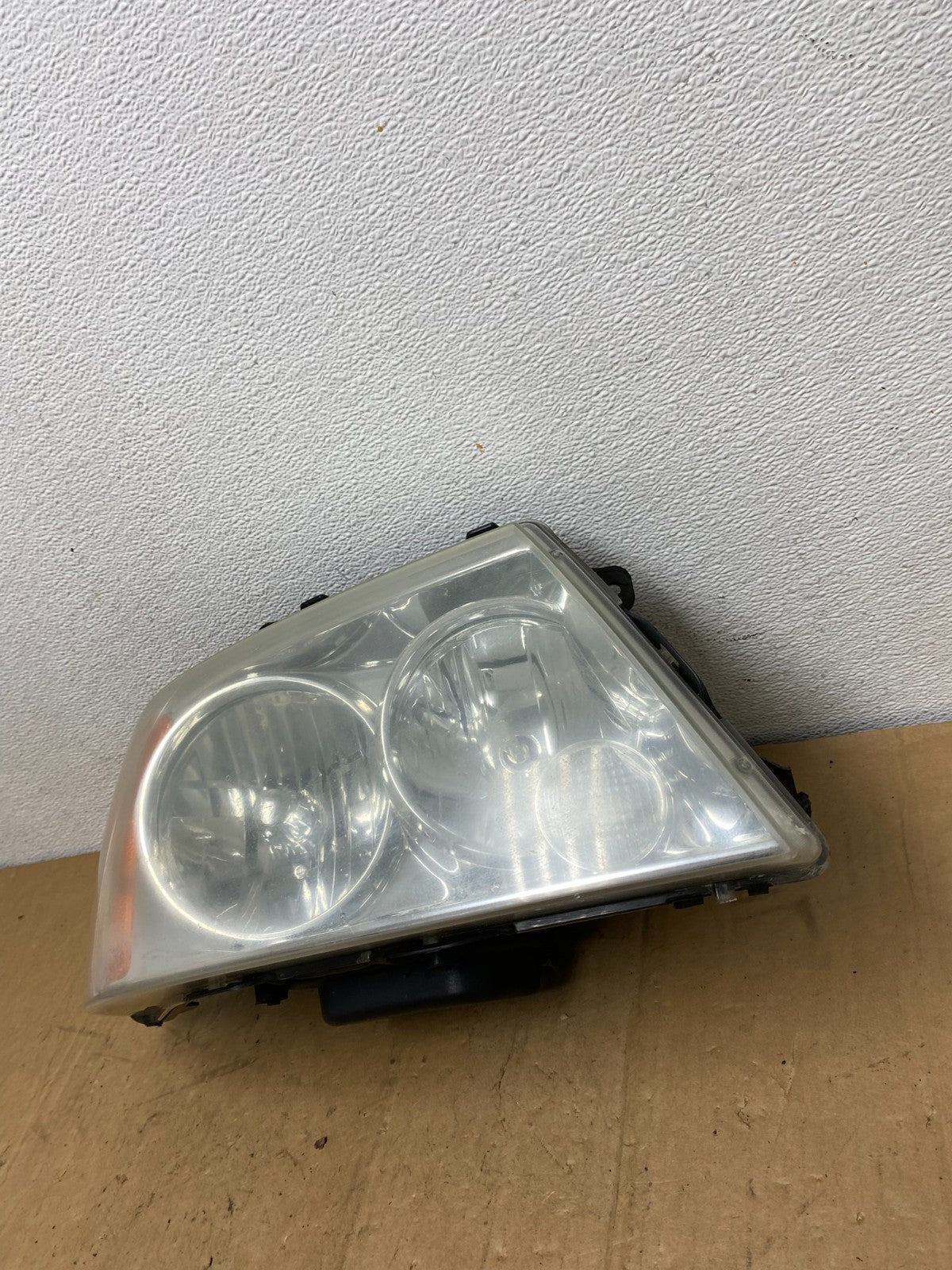 Xenon 2003-2006 Lincoln Navigator Right Passenger Side Headlight AD1187 DW1