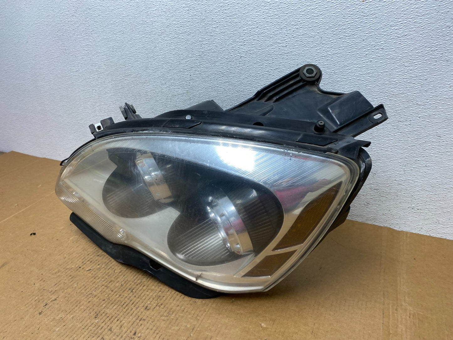 2007 to 2012 Gmc Acadia Halogen Headlight Left Driver LH Side AE0454 DW1