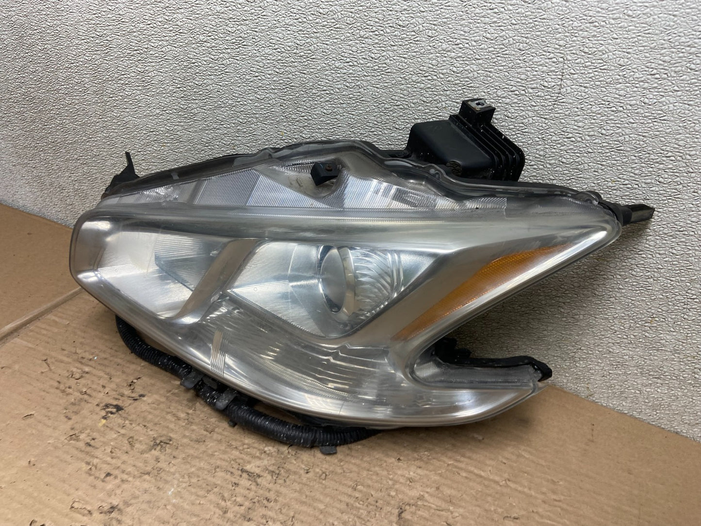 Halogen 2009 to 2014 Nissan Maxima Left Driver LH Side Headlight AA9613 DW1