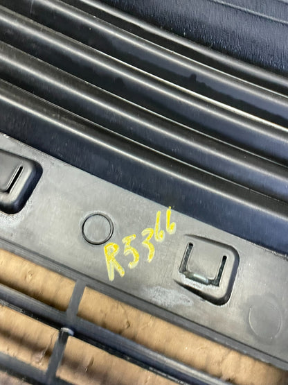 2009 to 2010 Dodge Journey  Front Upper Grill Grille OEM R5366 DG7