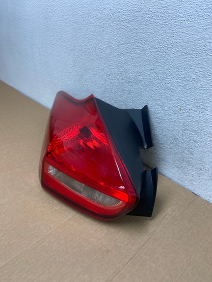 2015 to 2018 Ford Focus Tail Light Hatchback Left Driver LH Side AG1971 LK1