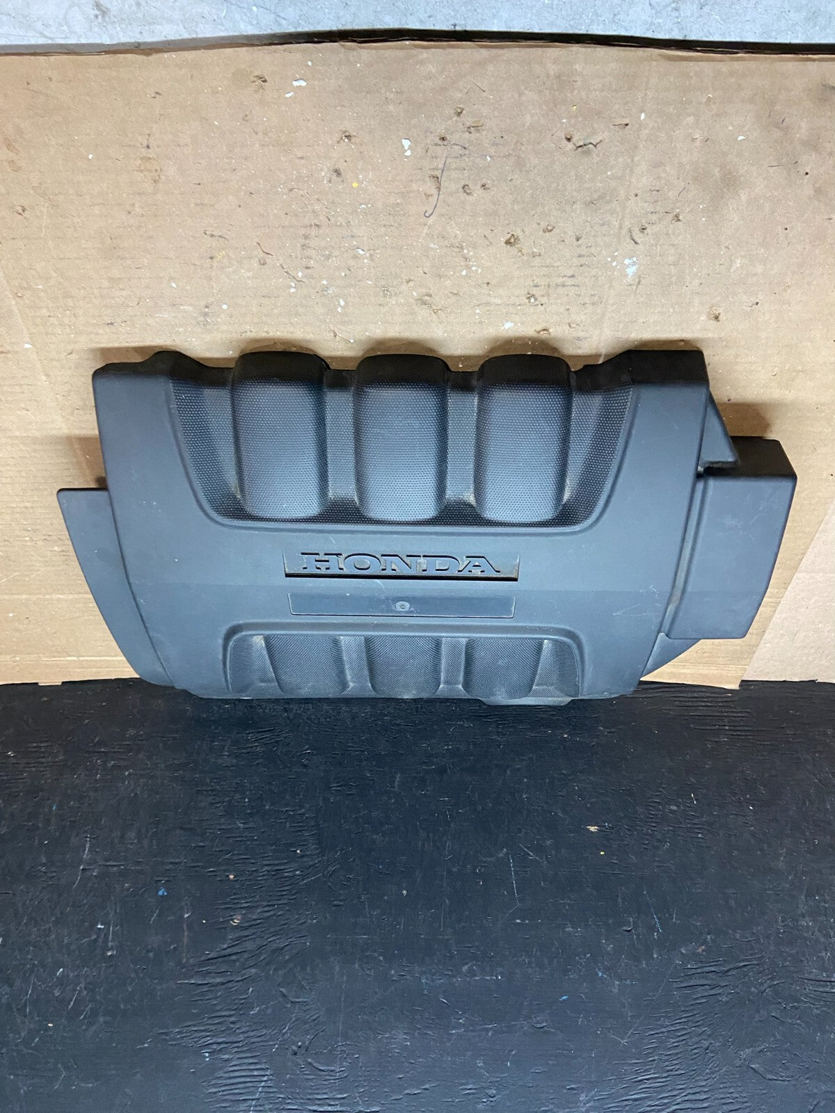 2005 to 2007 Honda Odyssey Black Engine Cover OEM i2994 DG11