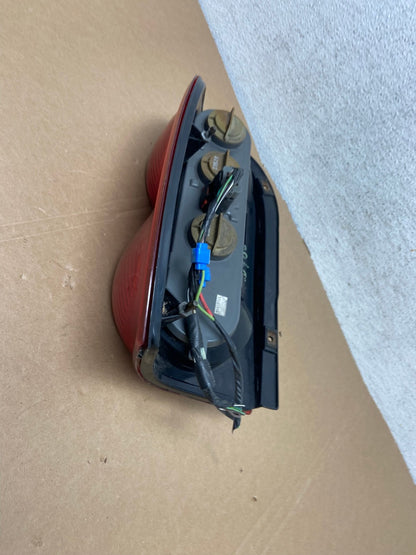 2002 2003 2004 Jeep Liberty Right Passenger Rh Side Tail Light AD7856 LK6