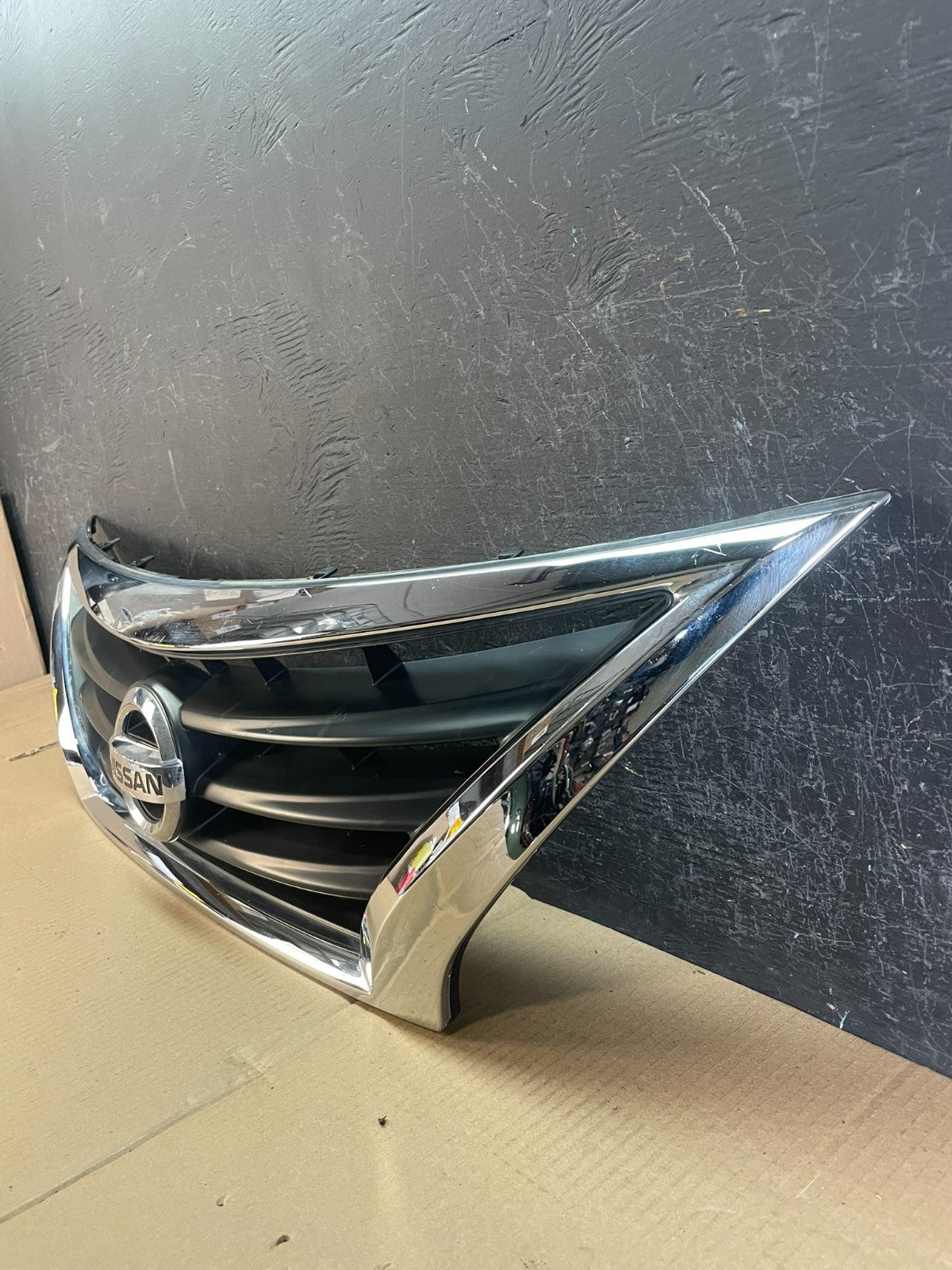 2013 to 2015 Nissan Altima Front Upper Grill Grille Sedan Aftermarket ae3528 DG1