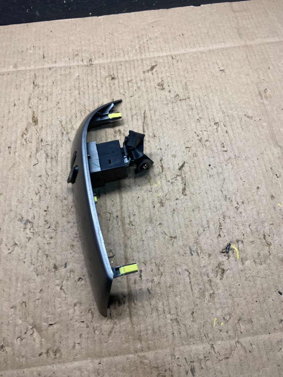 2004 to 2010 Toyota Sienna Right Side Radio Switches Bezel Trim OEM Y5404 DG3