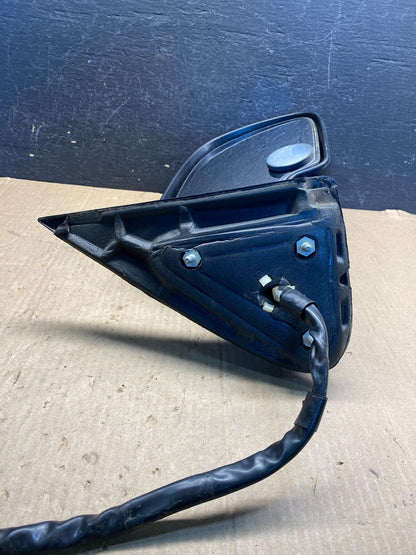 2003 to 2006 Gmc Yukon Right Passenger Turn Signal View Door Mirror AE7651 DW4