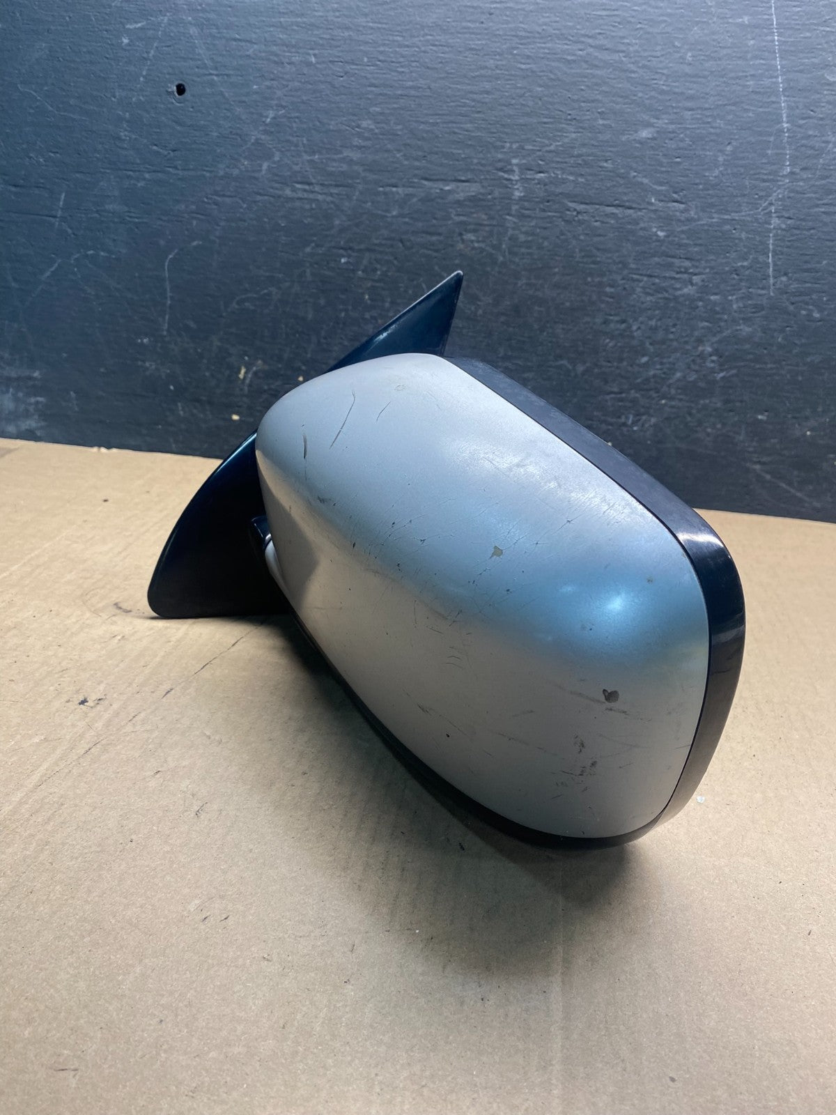 2003 - 2006 Mitsubishi Outlander Left Driver Door Power Mirror AE7696 DG2