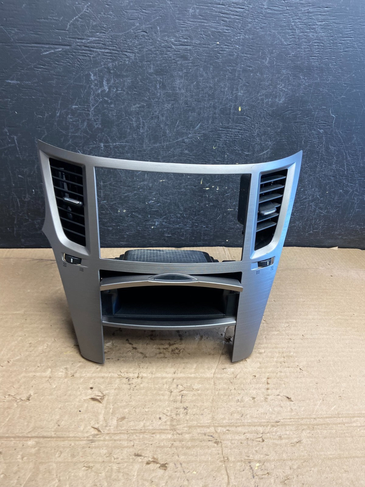 2010 - 2014 Subaru Outback Radio Console Dashboard Center Panel Trim af2379 DG1
