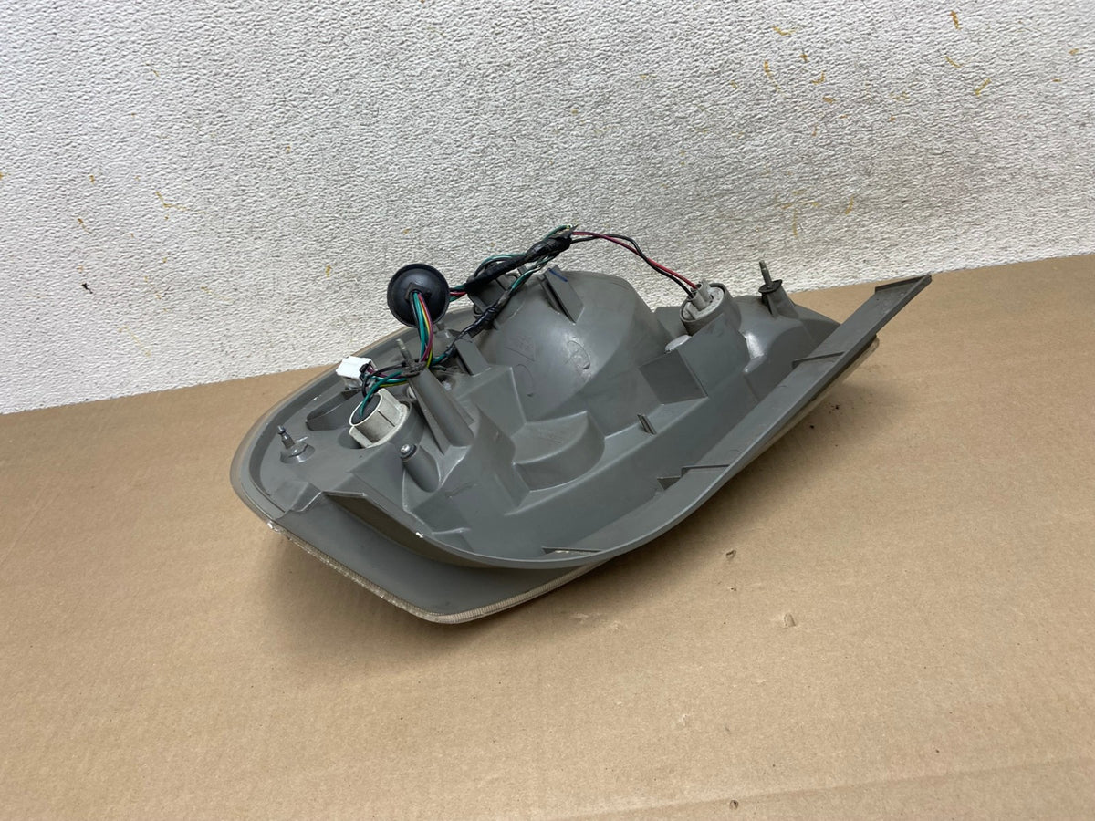 2002 2003 2004 Nissan Altima Tail Light Left Driver Lh Side AI1384 LK5