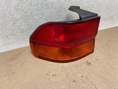 1999 2000 2001 Honda Odyssey Left Driver LH Side Tail Light AH7611 LK1