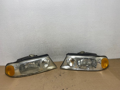 1998 to 2002 Lincoln Navigator Left+Right Halogen Headlights AF4748 DW0