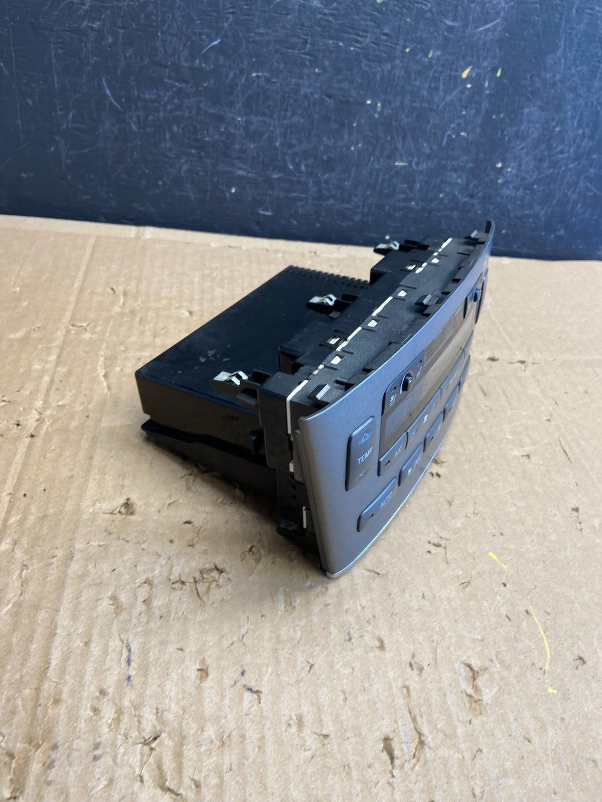 2002 - 2003 Lexus ES300 Center Dash A/C AC Heater Climate Control Unit ad6785 DG3