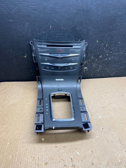 2013 to 2019 Lincoln MKT Radio Dual Climate Control Shifter Panel Z4186 DG0