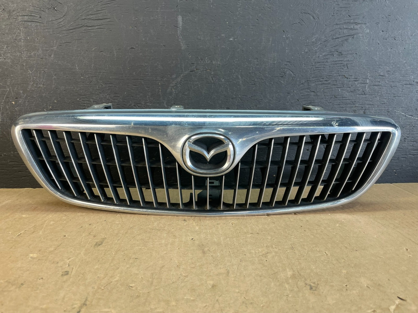 1999 to 2000 Mazda Millenia Front Grill Grille ad5768 DG0