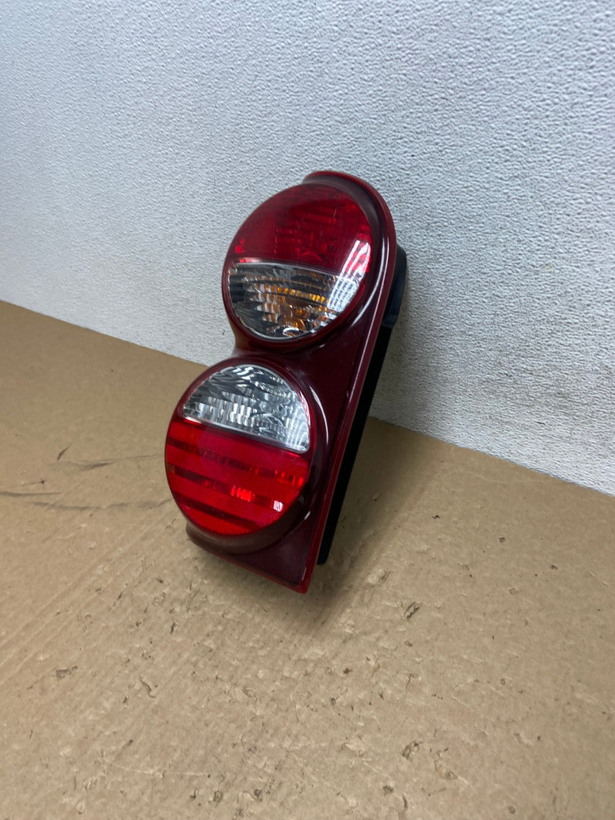 2005 2006 2007 Jeep Liberty Left Driver Lh Side Tail Light DEPO AG1093 LK1