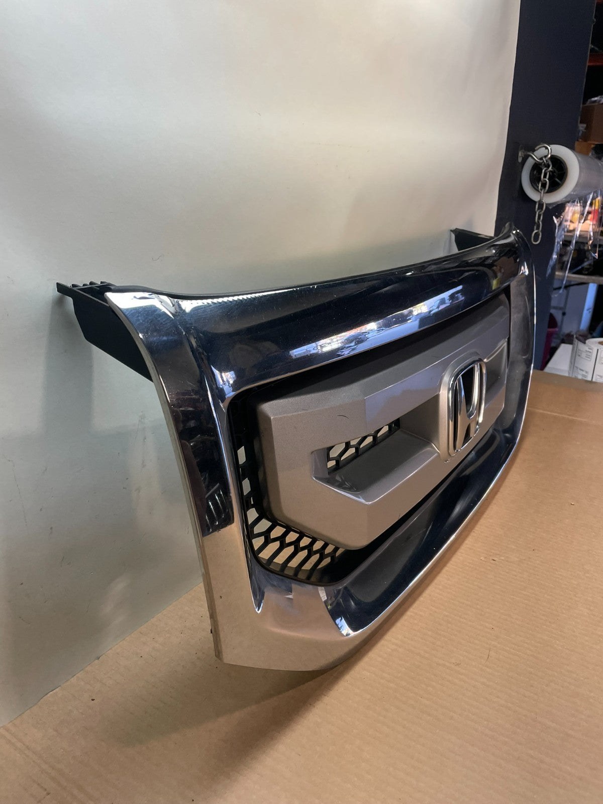 2009 to 2011 Honda Pilot Front Upper Grill Grille AJ1028 DG2