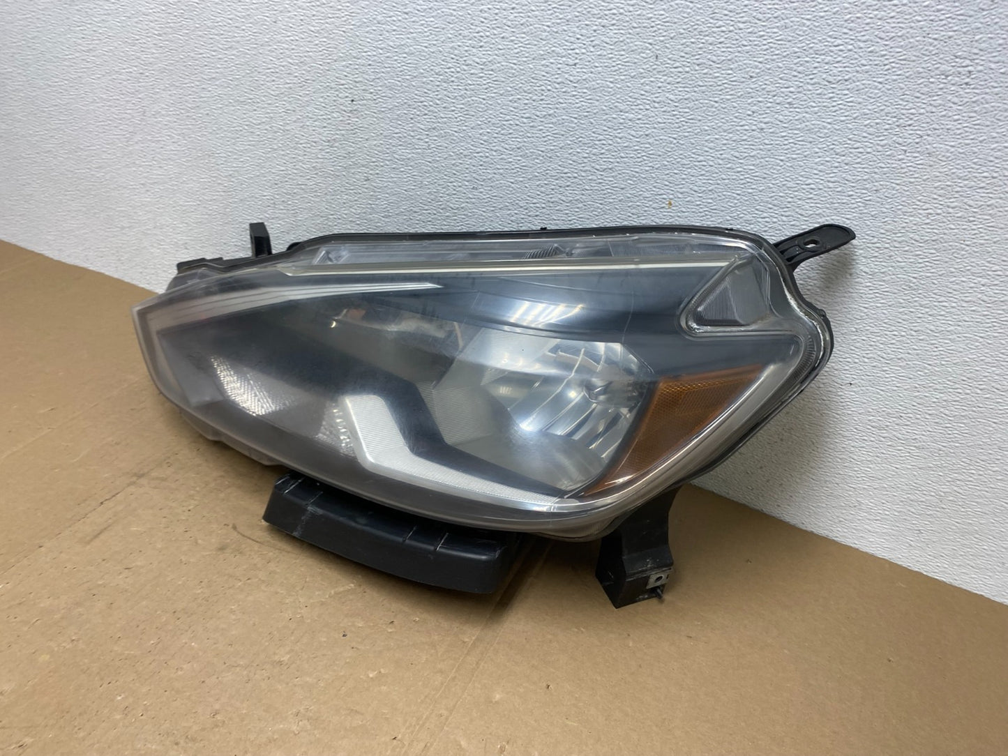 2016 2017 2018 Nissan Sentra Front Left Driver LH Halogen Headlight AC5646 DW1