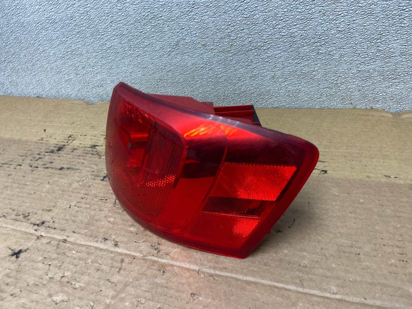 2011 to 2014 Volkswagen Jetta Right Passenger Rh Side Tail Light Oem AB5346 LK1