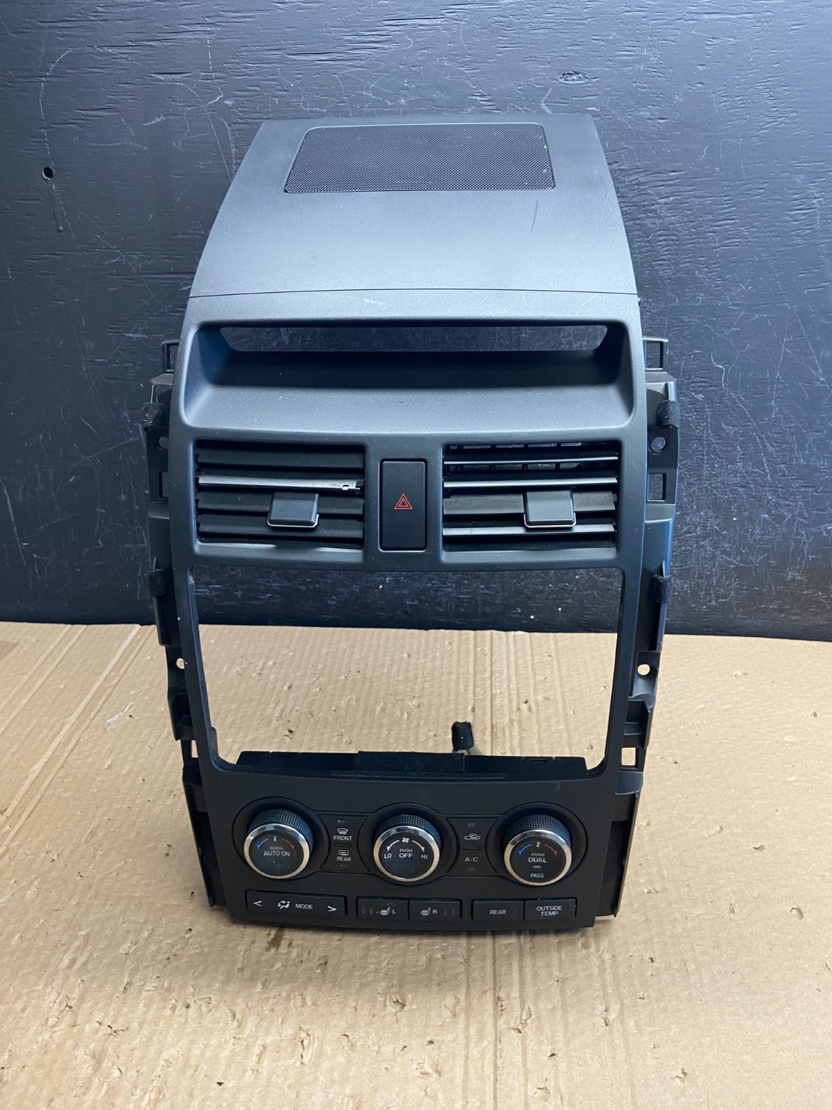 2010 - 2015 Mazda CX-9 Radio Dash Trim Bezel W/Vent AC Climate Control af6367 DG0