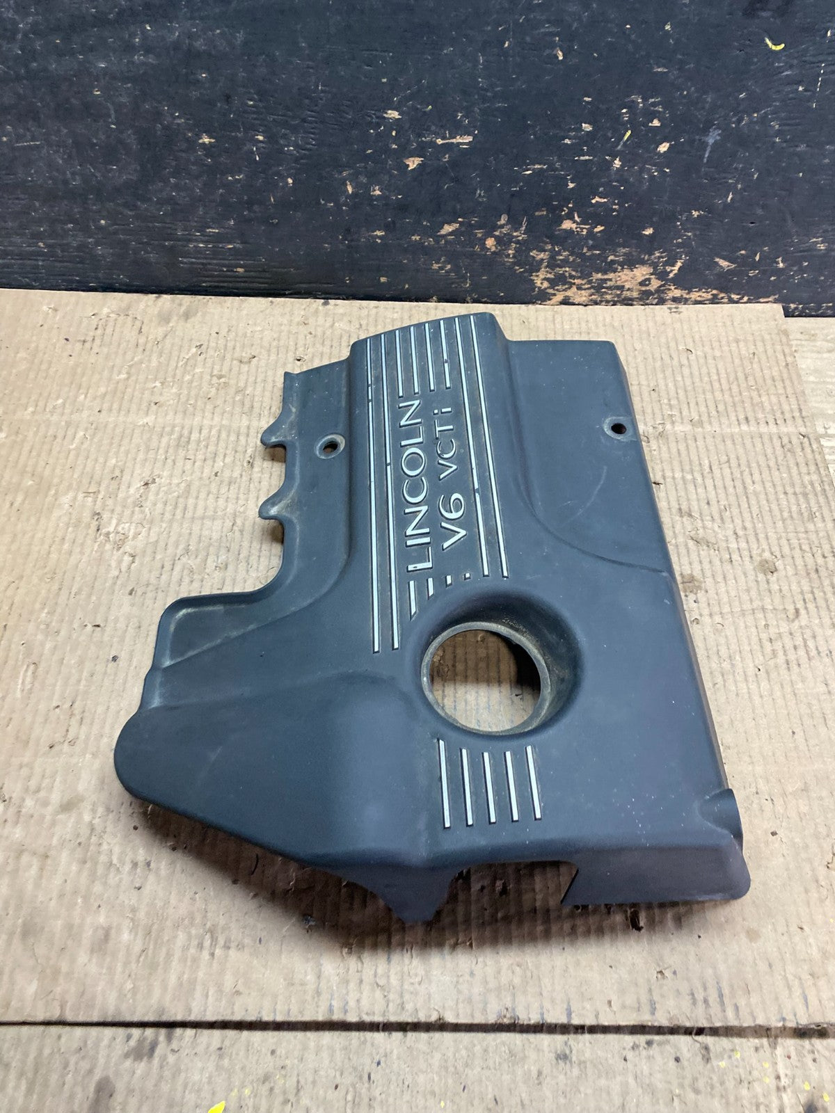 2003 to 2005 Lincoln LS 3.0L V6 Engine Motor Cover OEM W6042 DG3