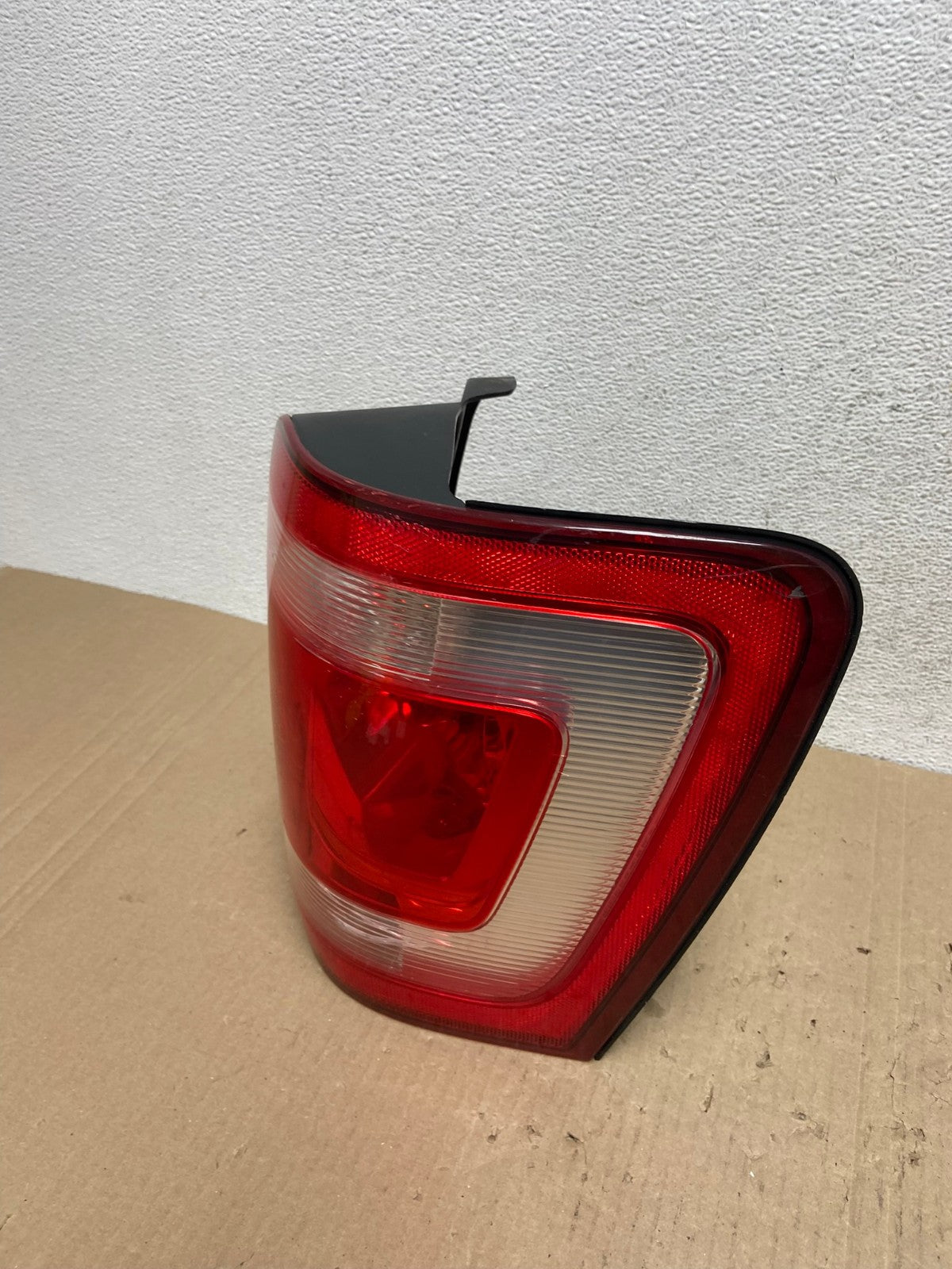 2008 to 2012 Ford Escape Right Passenger RH Side Tail Light AE9659 LK1