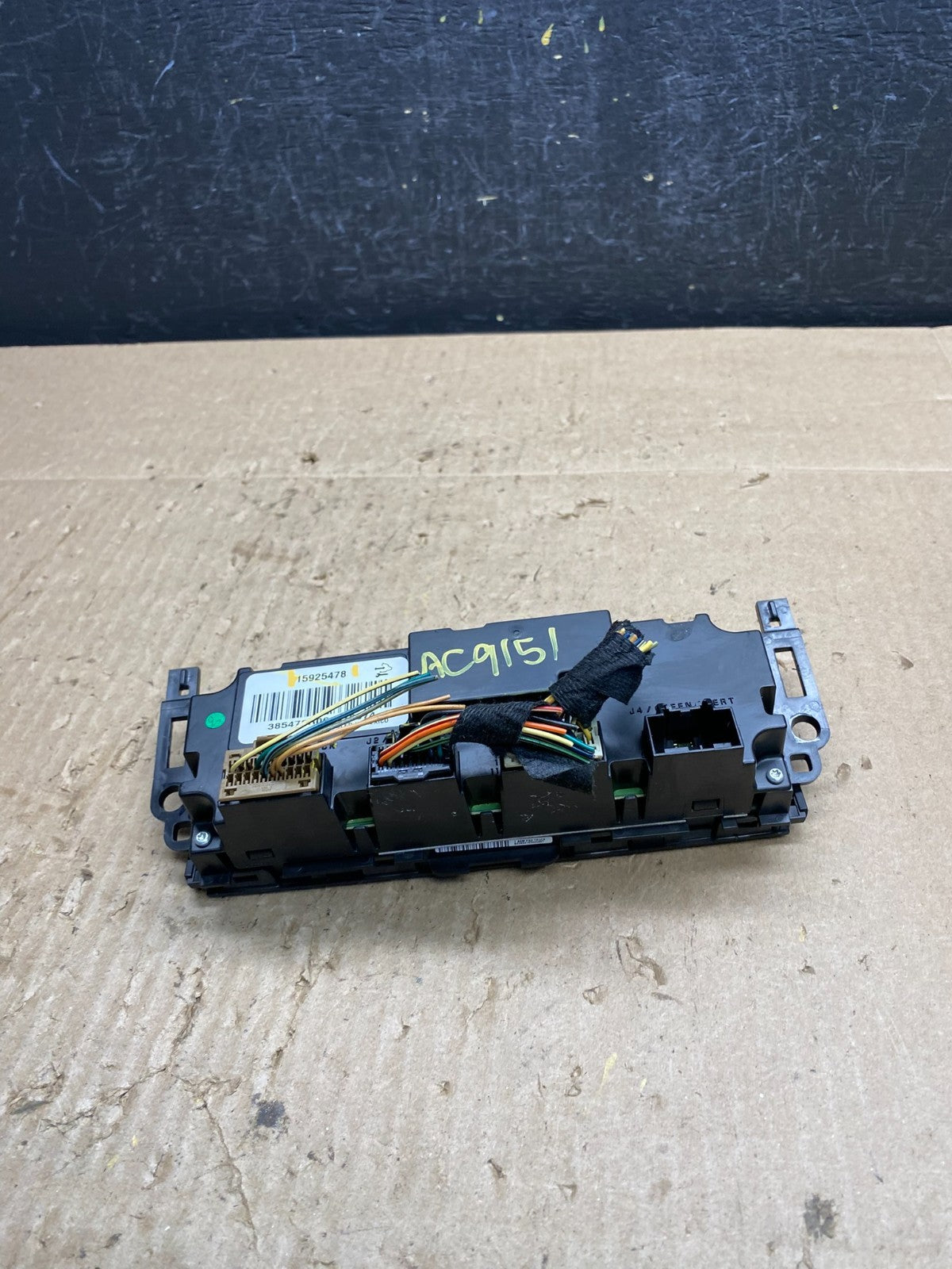 2007 to 2011 Cadillac Escalade AC Heater Climate Control Panel AC9151 DG4