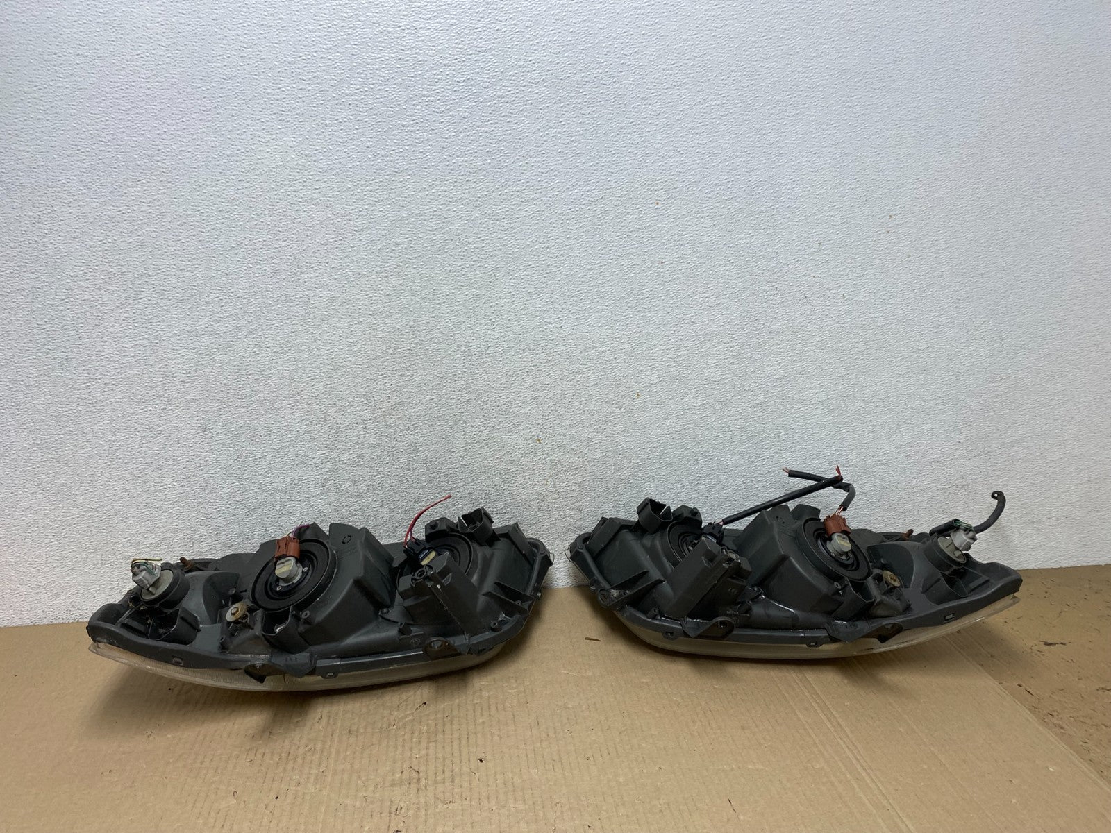 2001 2002 2003 Toyota Highlander Headlights Left+Right Side AF5856 DW8
