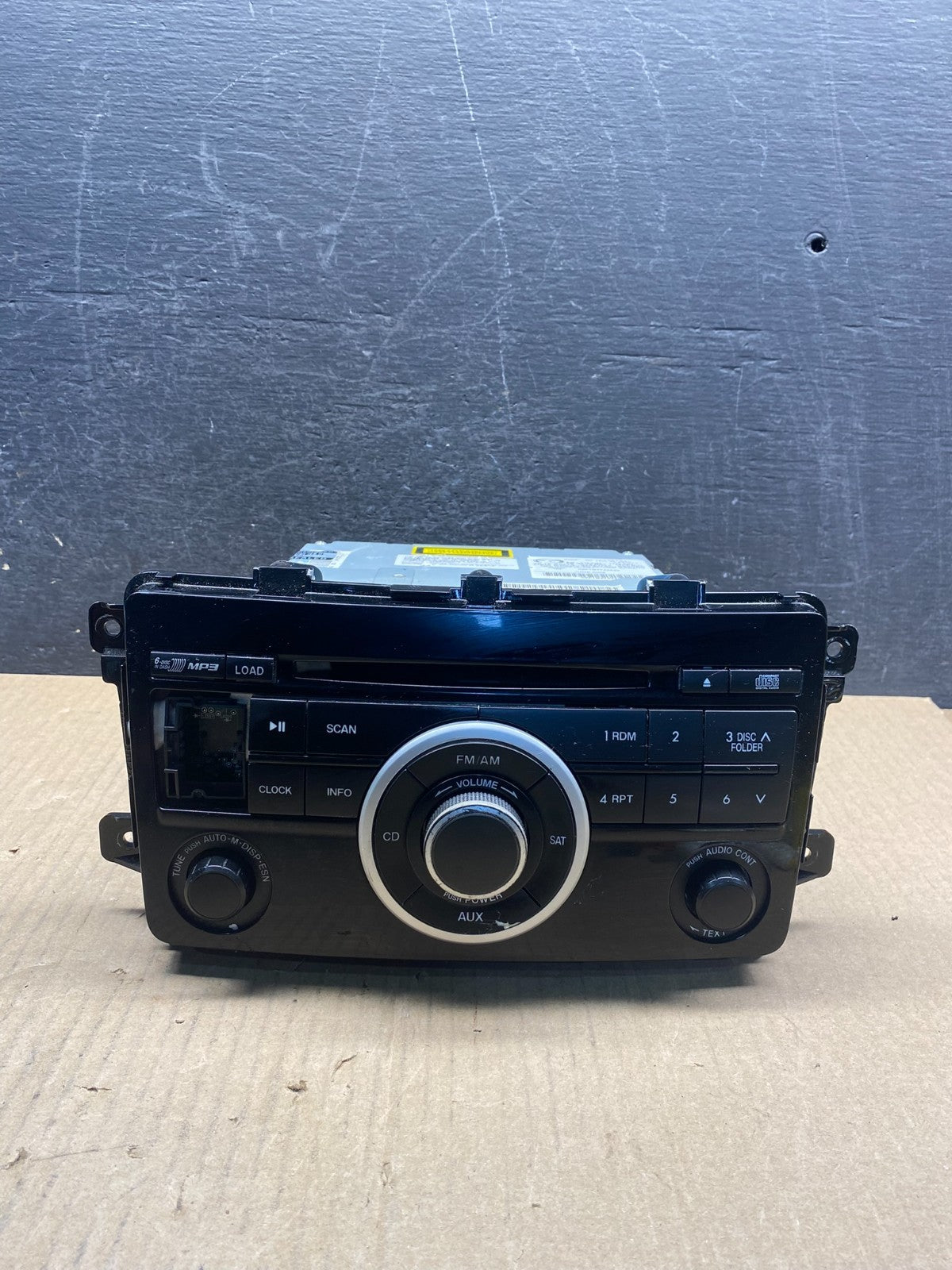 2009 2010 Mazda CX9 CX-9 Radio Stereo CD MP3 Audio Player AG3982 DG0
