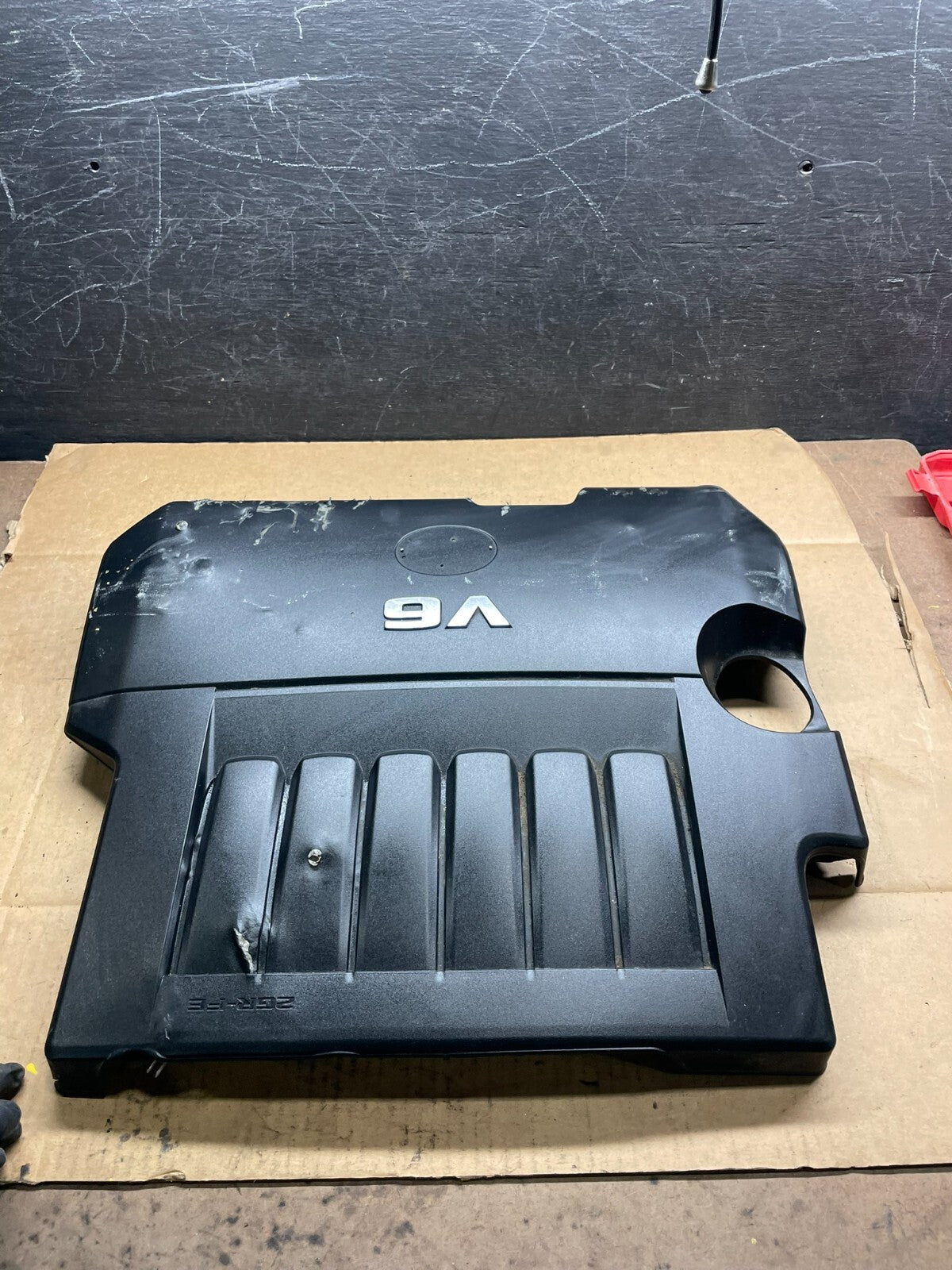 2008 to 2010 Toyota Highlander Top Engine Cover Lid L3657 OEM DG1