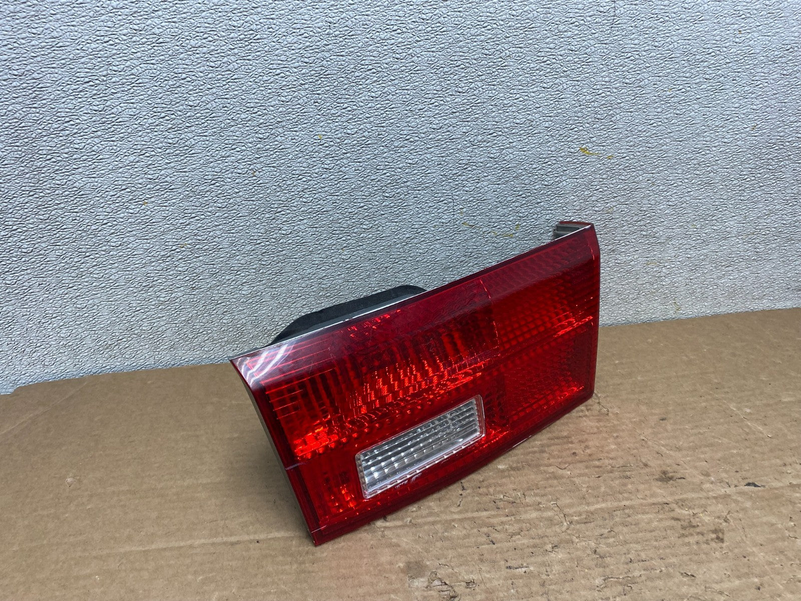 2005 Honda Accord Left Side Driver Lh Inner Trunk Lid Tail Light OEM Z2758 DW2