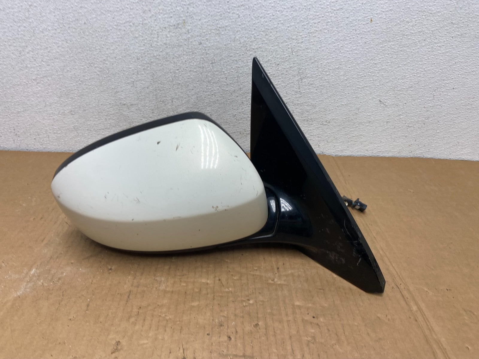 2013 to 2016 Nissan Pathfinder Right Passenger View Door Mirror AC7591 DW0