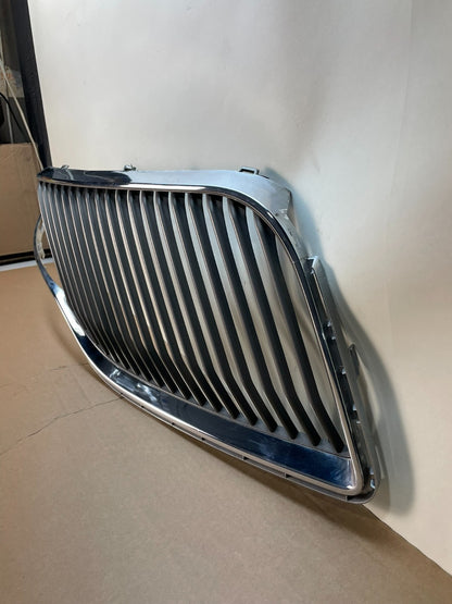 2013 to 2016 Lincoln MKT Right Passenger Side Grille Grill AH8836 DG1