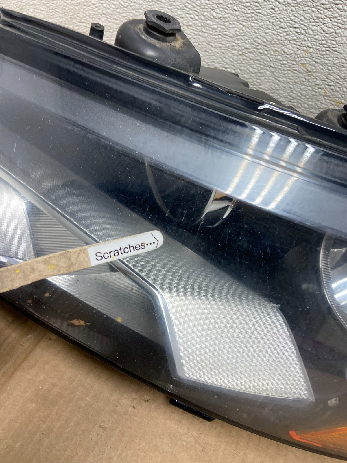 2012-2015 Volkswagen Passat Left Driver LH Side Halogen Headlight OEM AA5293 DW3
