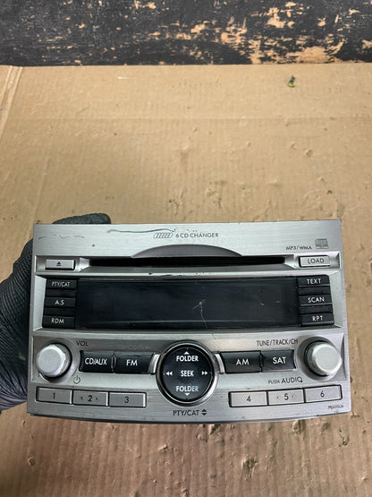 2010 - 2012 Subaru Outback Radio AM/FM CD Player mp3 Audio AB3129 DG0
