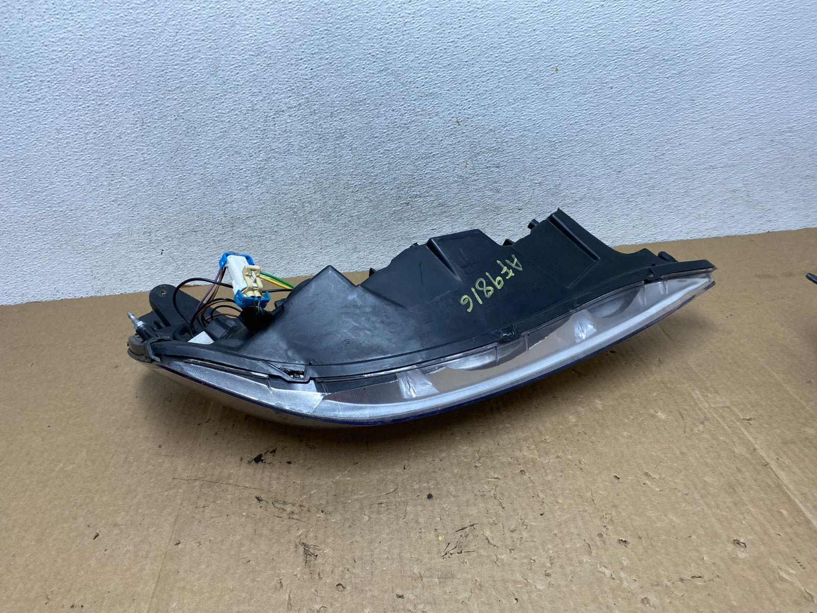 2005 to 2009 Pontiac G6 Headlight Left Driver LH Side Halogen AF9816 DW8