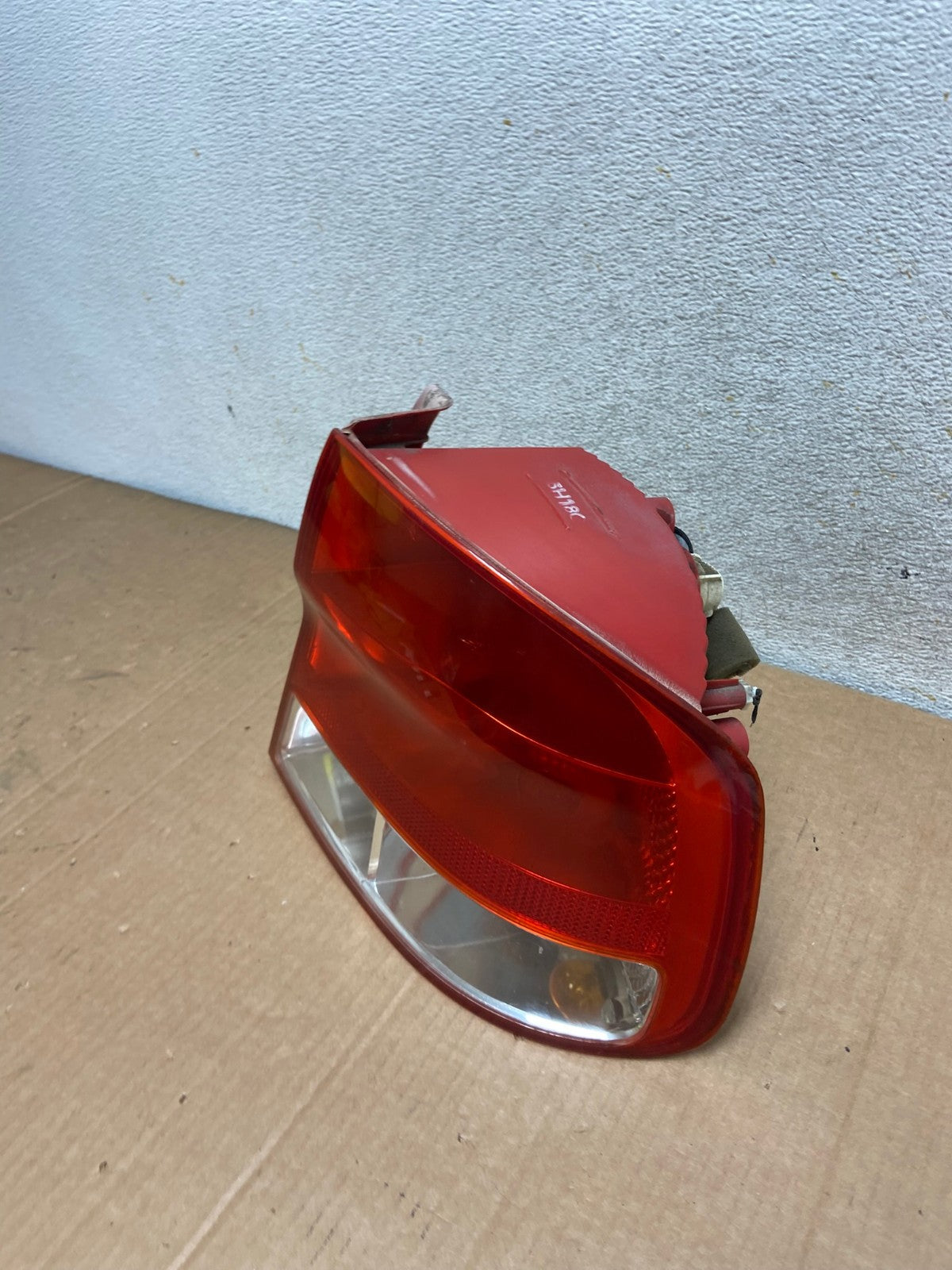 2004 2005 2006 Chevrolet Aveo Sedan Right Passenger RH Tail Light AI8382 LK1