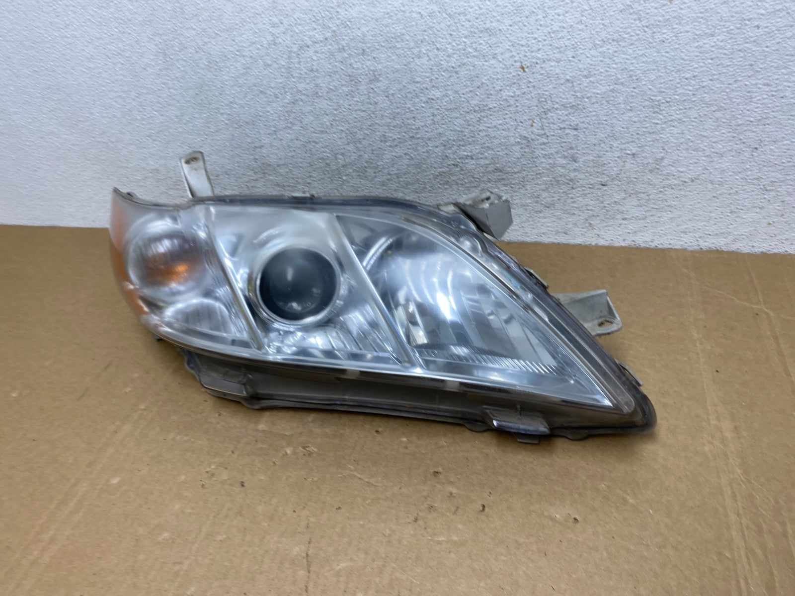 2007 - 2009 Toyota Camry Halogen Right Passenger Headlight AF9944 DW1