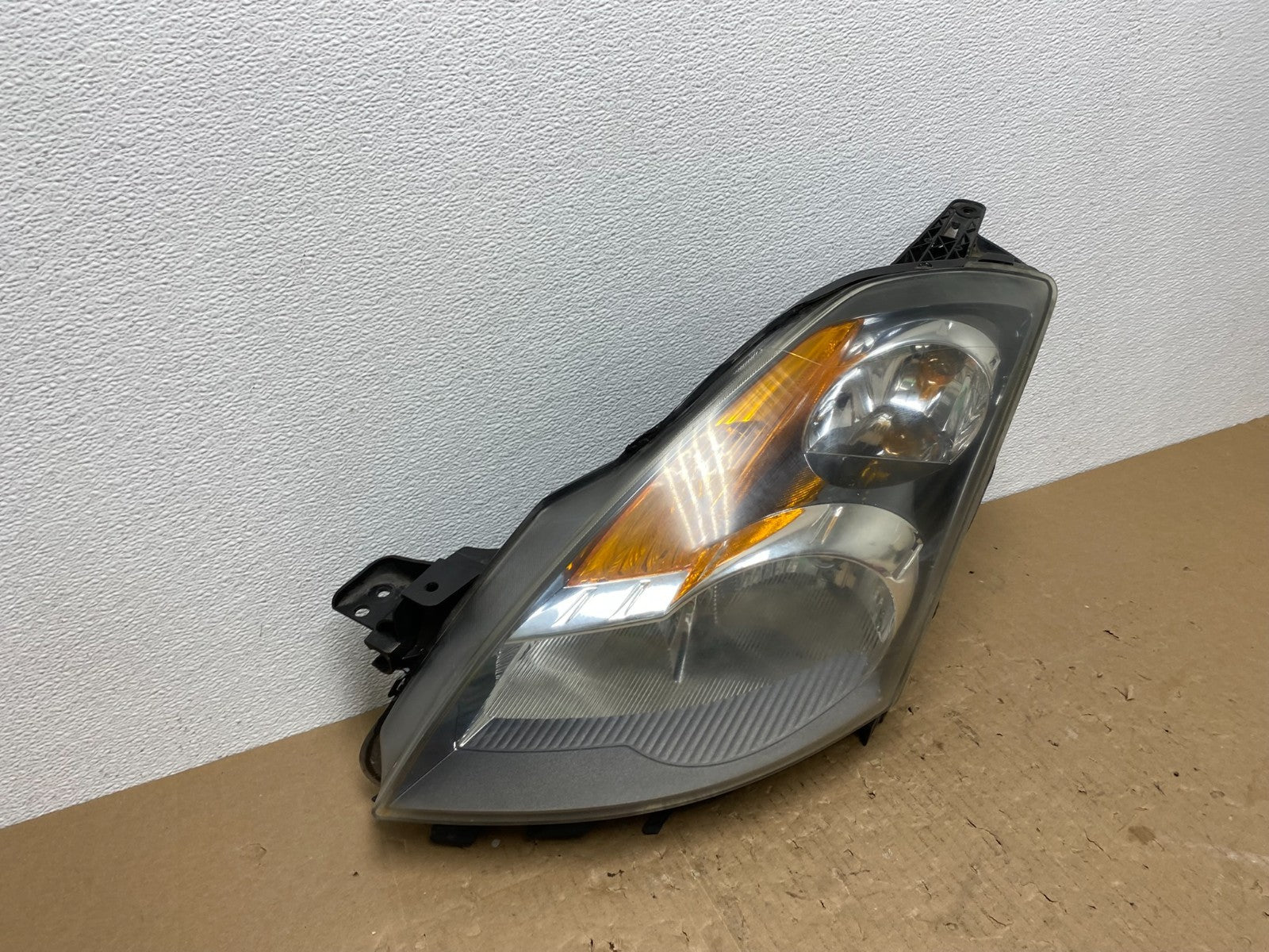 Sedan 2007 2008 2009 Nissan Altima Left Driver Headlight OEM AB6967 DW2