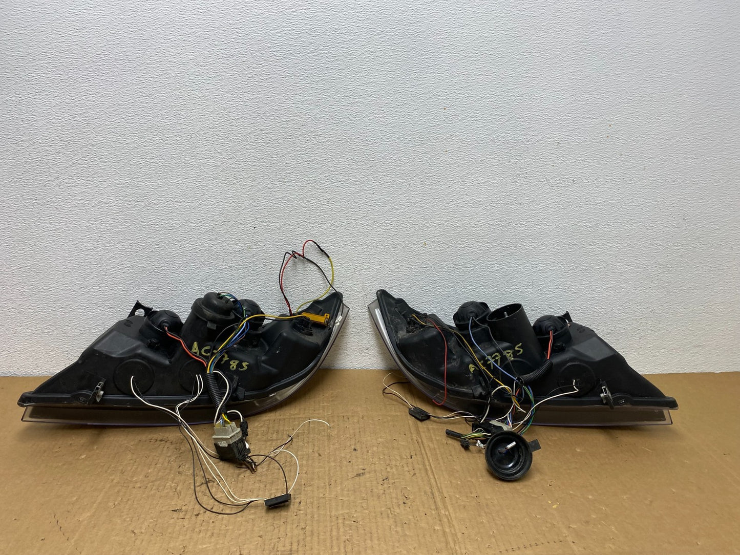 2006 to 2008 BMW 3-Series Sedan E90 Left+Right Set Side LED Headlights AC7785 DG8